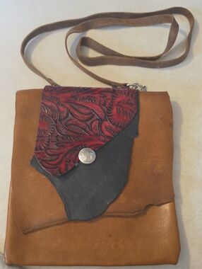 VINTAGE Handcrafted Brown Leather Crossbody with Red Tooled Flap,  EUC
